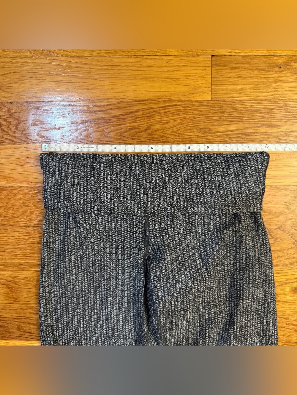Lululemon Wunder Under Pant (Roll Down) Coco Pique Black - Est. Size 4 - Picture 3 of 7